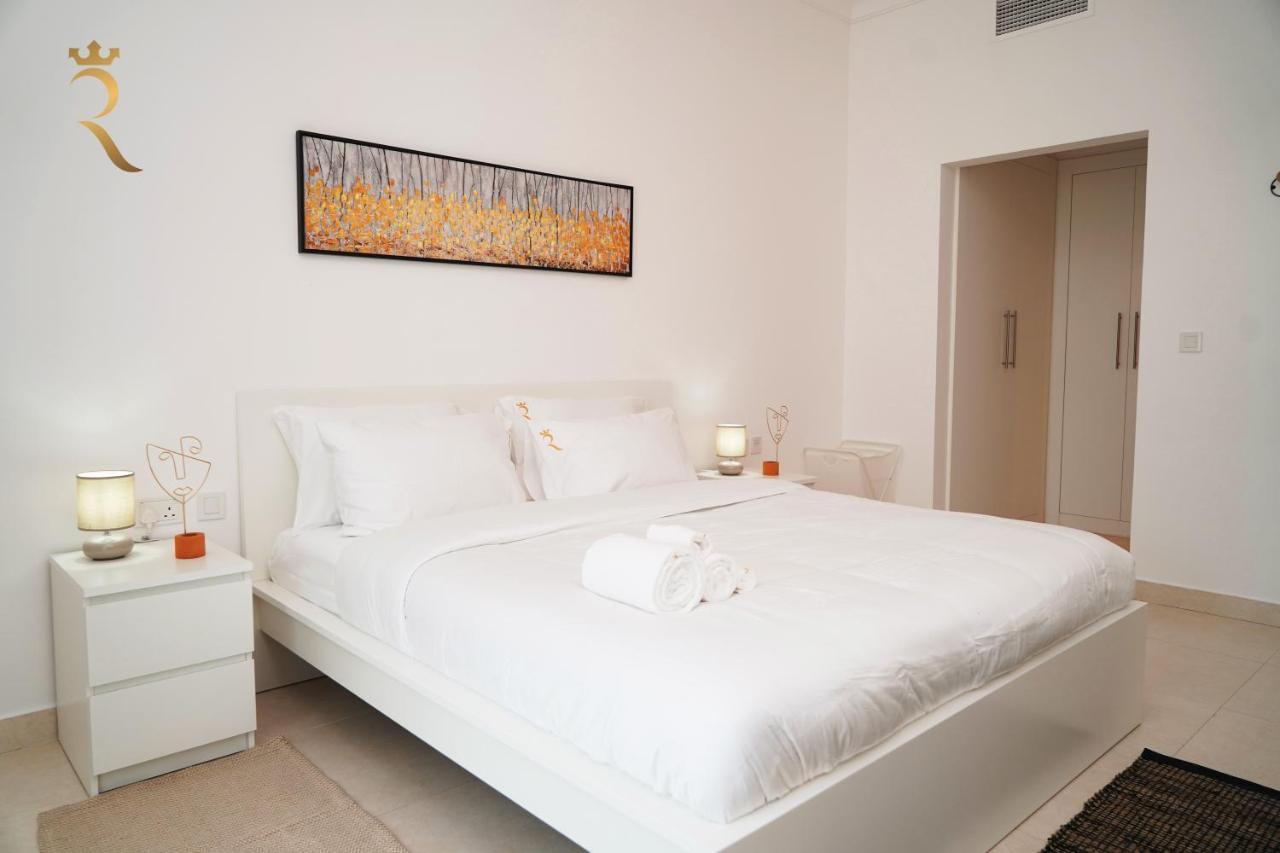 An Exclusive 2br Retreat Experience Yas Island Bliss Апартаменти *
